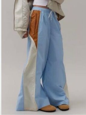 BDG Adrienne Nylon Track Pants Size: M